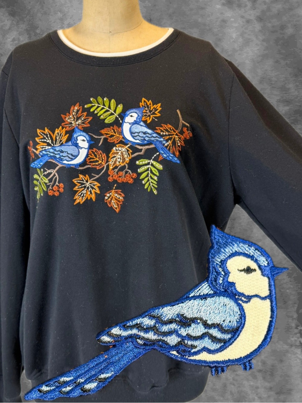 VINTAGE blue jay birds embroidered knit long sleeve top shirt nature tree leaf